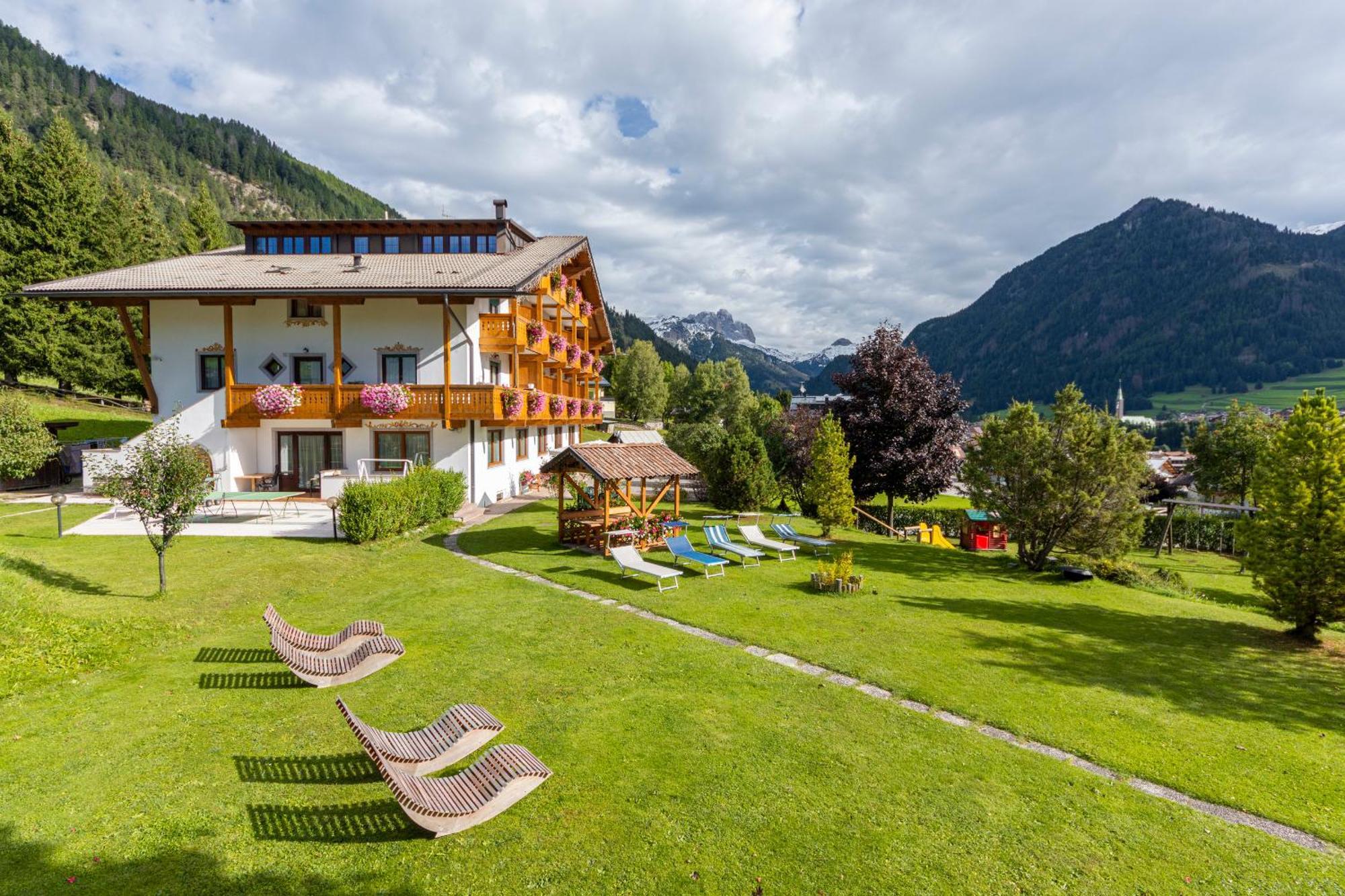 Villa Gemmy Pozza di Fassa Exteriér fotografie